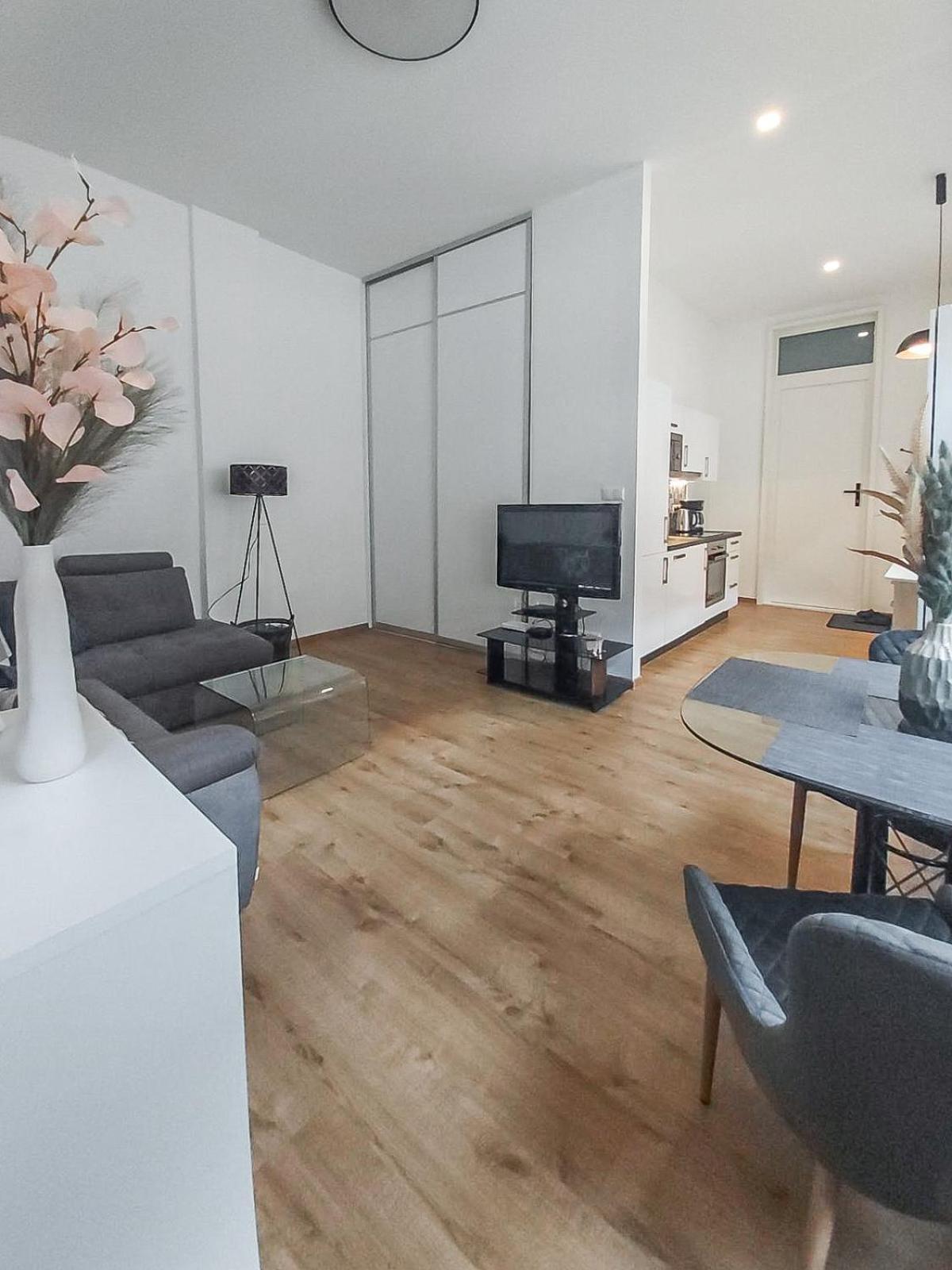 Hlavna Apartment II Кошице Екстер'єр фото